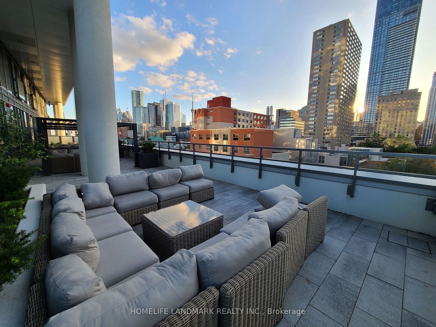89 Mcgill St, unit 1505 for rent - image #18