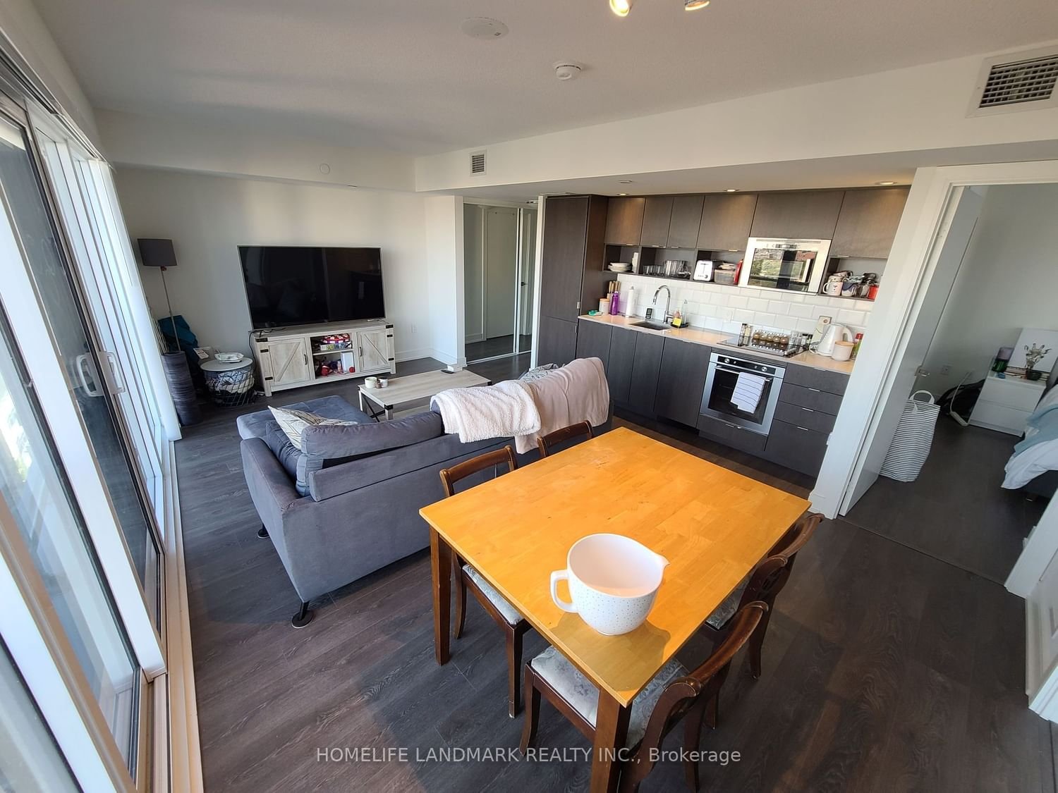 89 Mcgill St, unit 1505 for rent - image #3