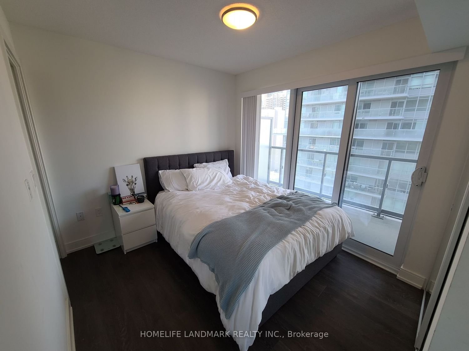 89 Mcgill St, unit 1505 for rent - image #8