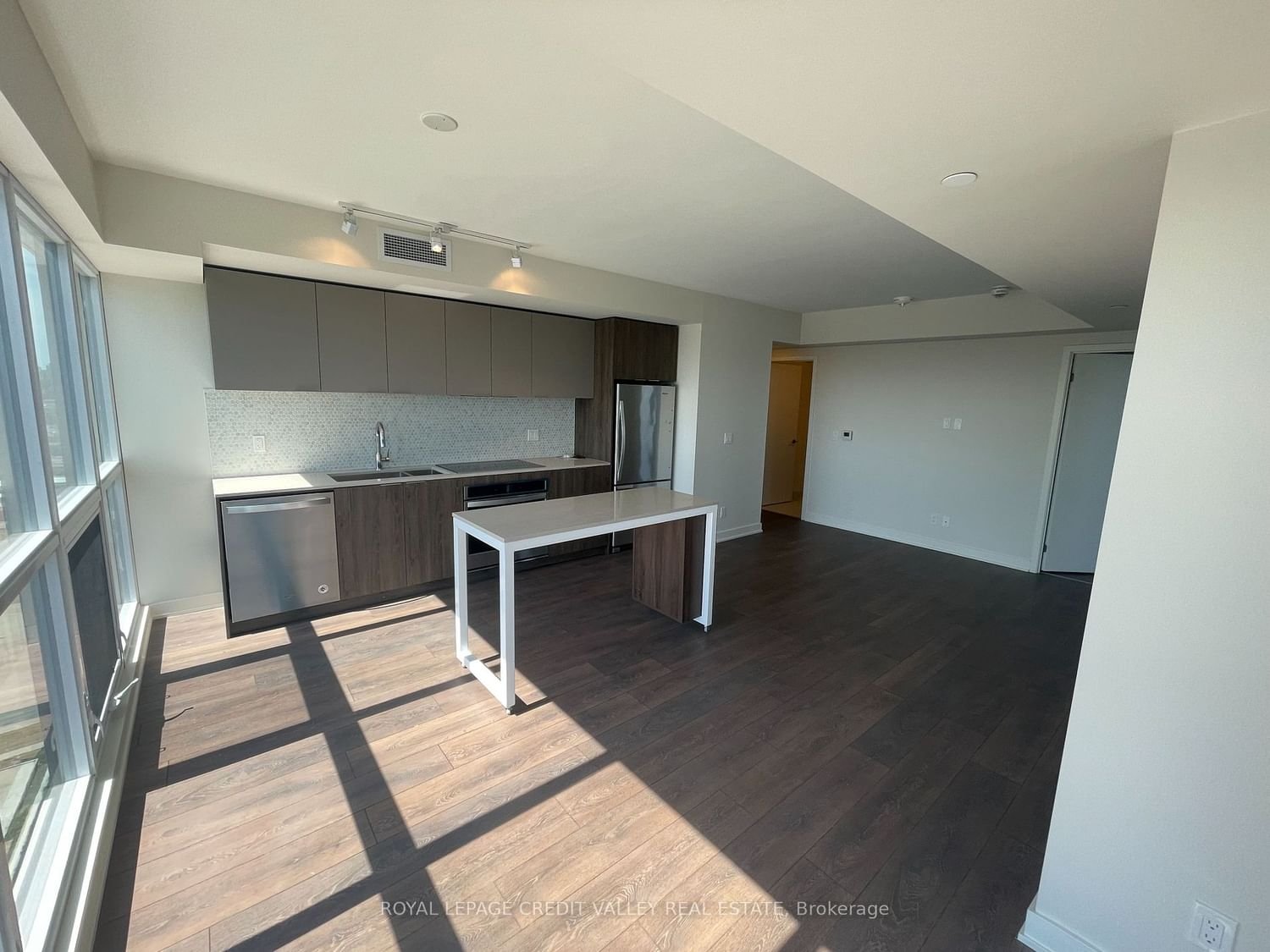2 Sonic Way, unit 1510 for rent - image #18