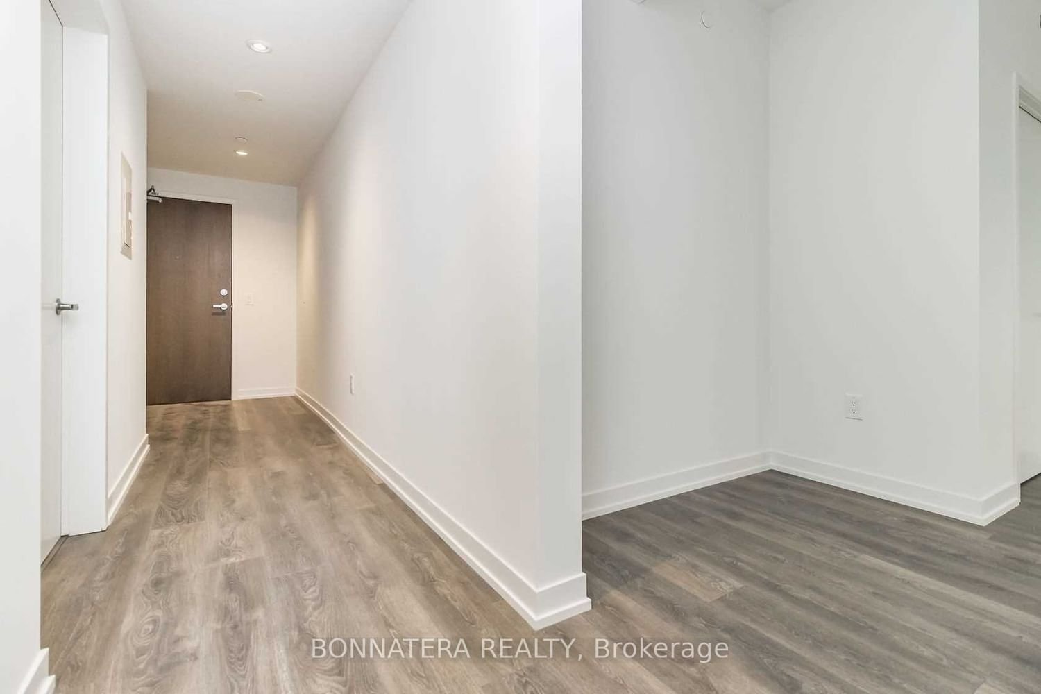 15 Lower Jarvis St, unit 3505 for rent - image #6
