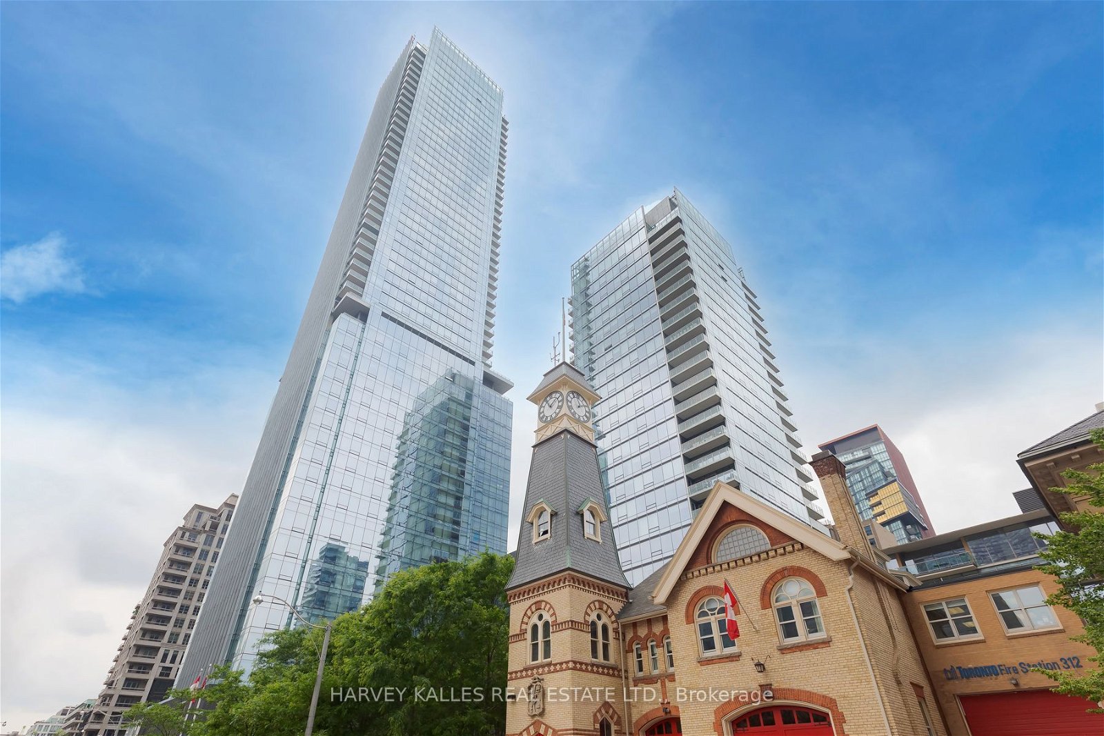 50 Yorkville Ave, unit 3201 for sale in Yorkville - image #1