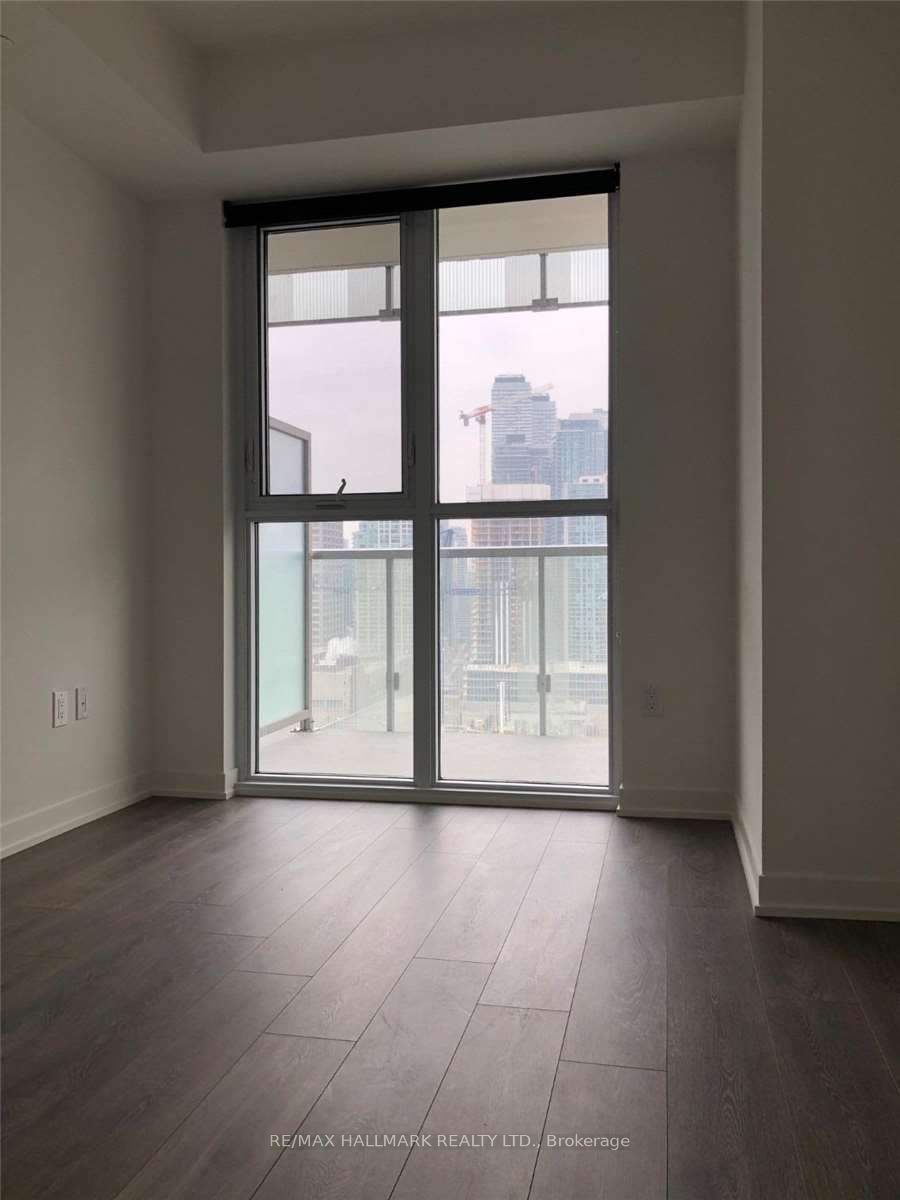 15 Lower Jarvis St, unit 1810 for rent