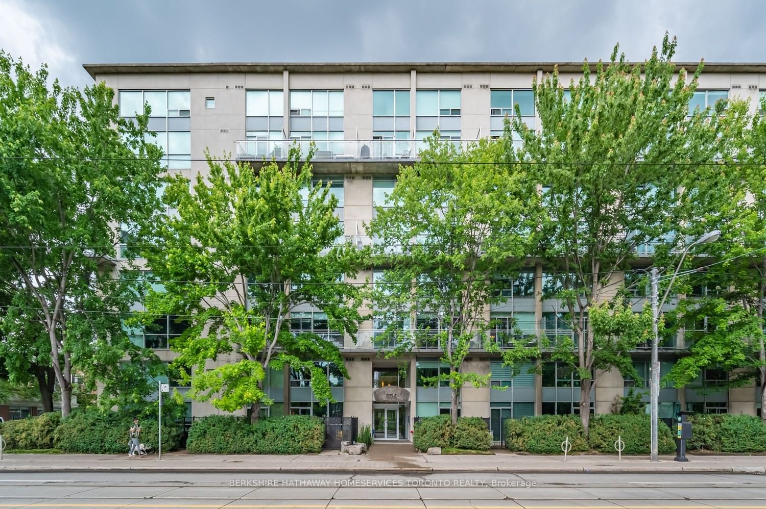 954 King St W, unit 106 for rent - image #1