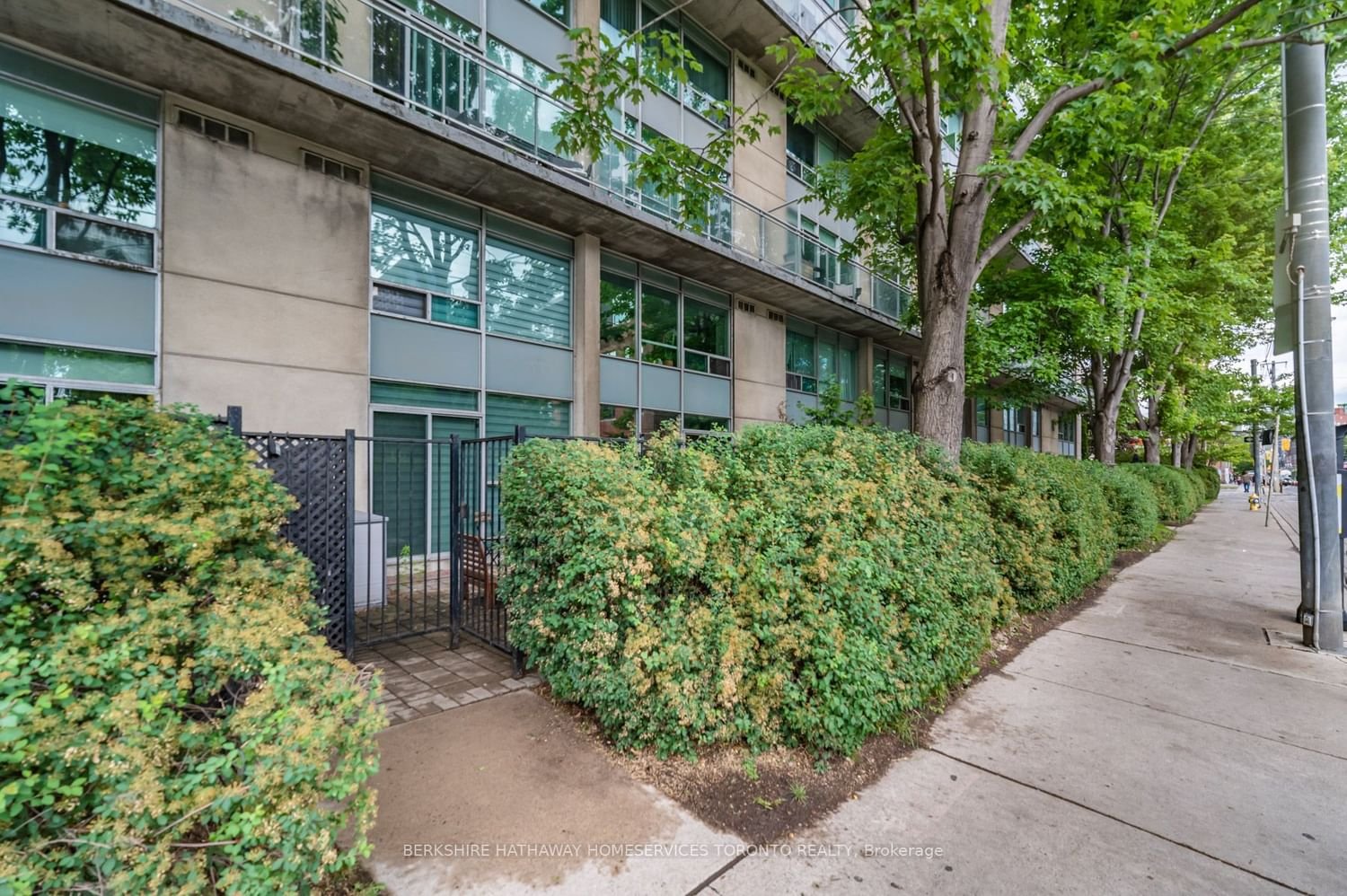 954 King St W, unit 106 for rent - image #27
