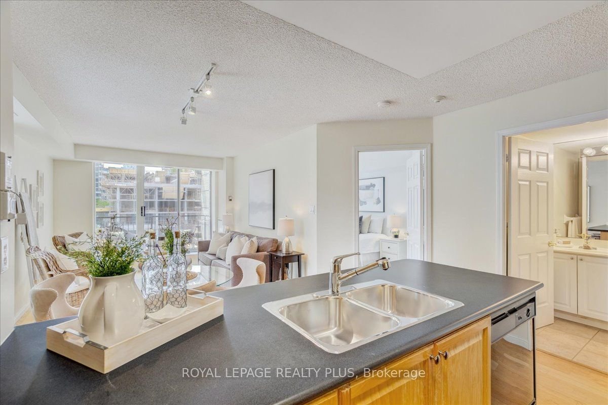 188 Redpath Ave, unit 510 for sale - image #13