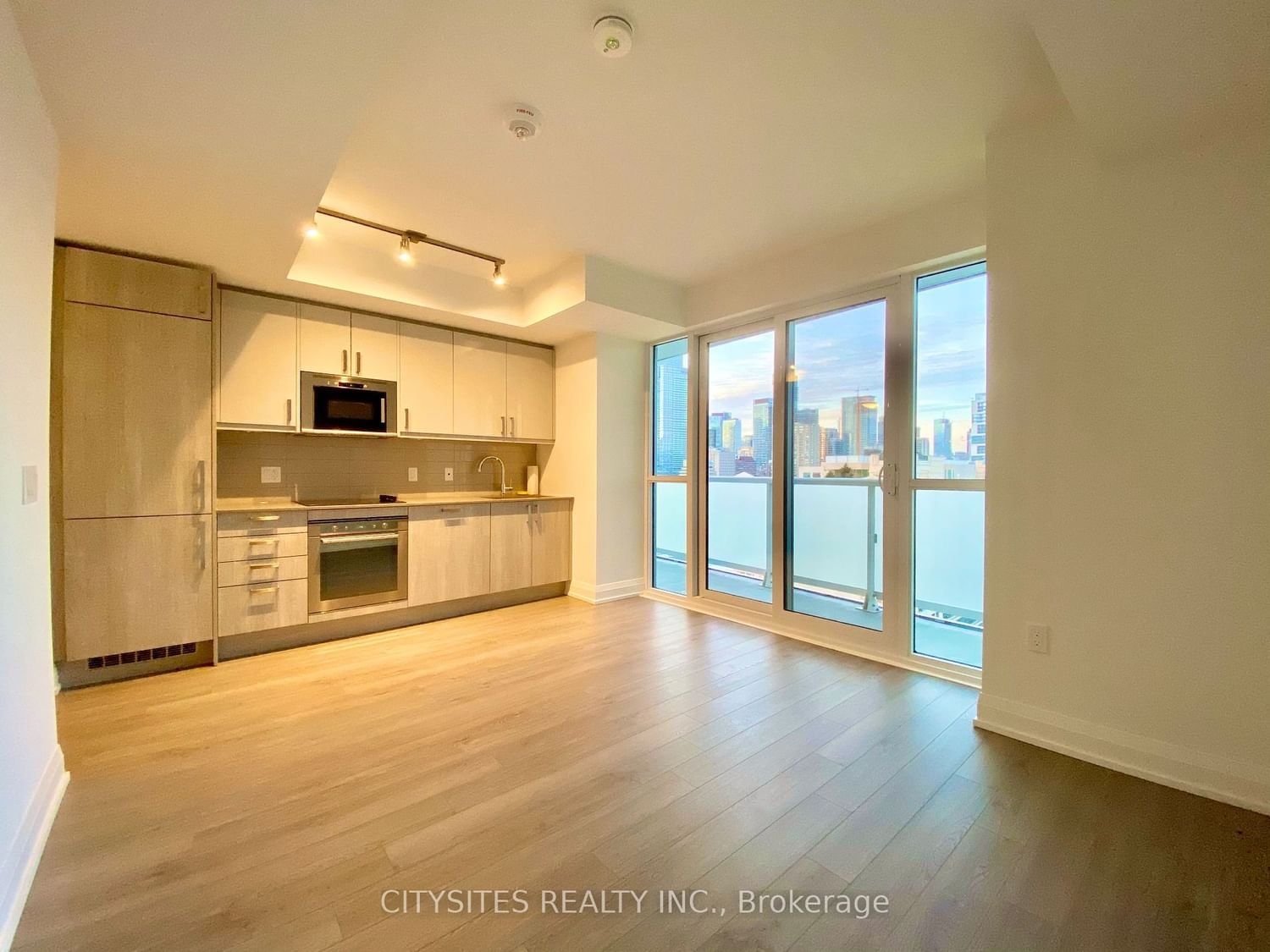 77 Mutual St, unit 1809 for rent - image #7