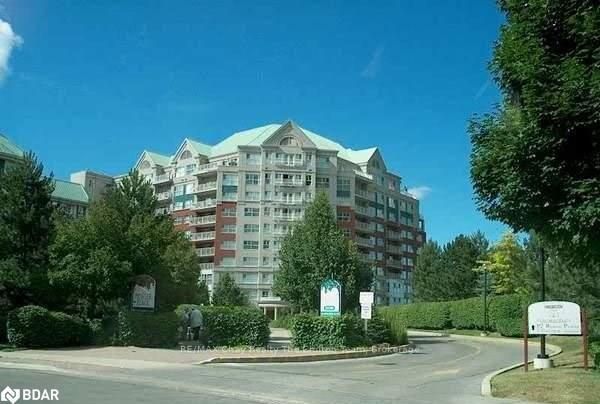18 Concorde Pl, unit 820 for sale in Victoria Village - image #1