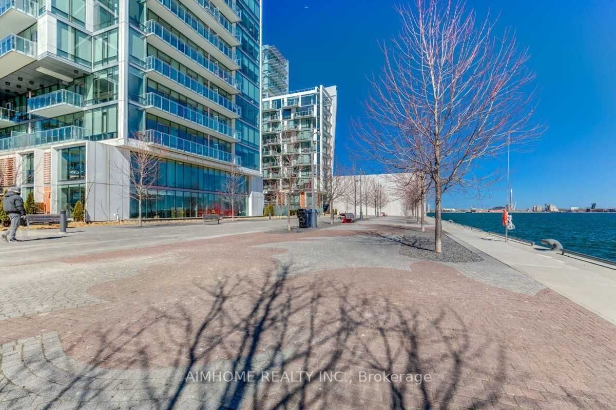 39 Queens Quay, unit Th111 for rent - image #2