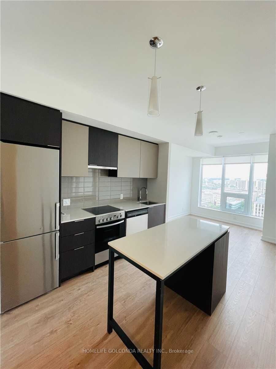 203 College St, unit 2305 for rent - image #3