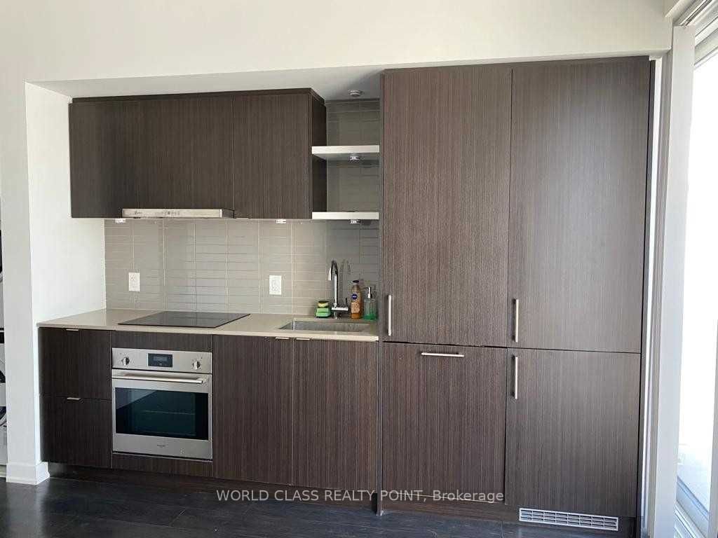 100 Harbour St, unit 4611 for rent in The Waterfront - image #2