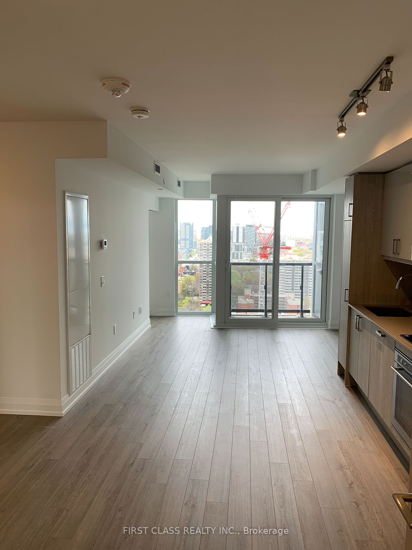 77 Mutual St, unit 2610 for rent - image #5