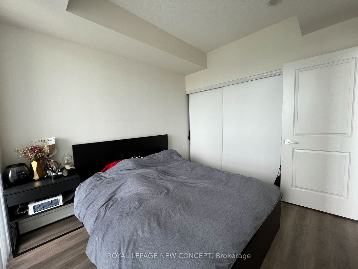 88 Sheppard Ave E, unit 2108 for rent - image #10