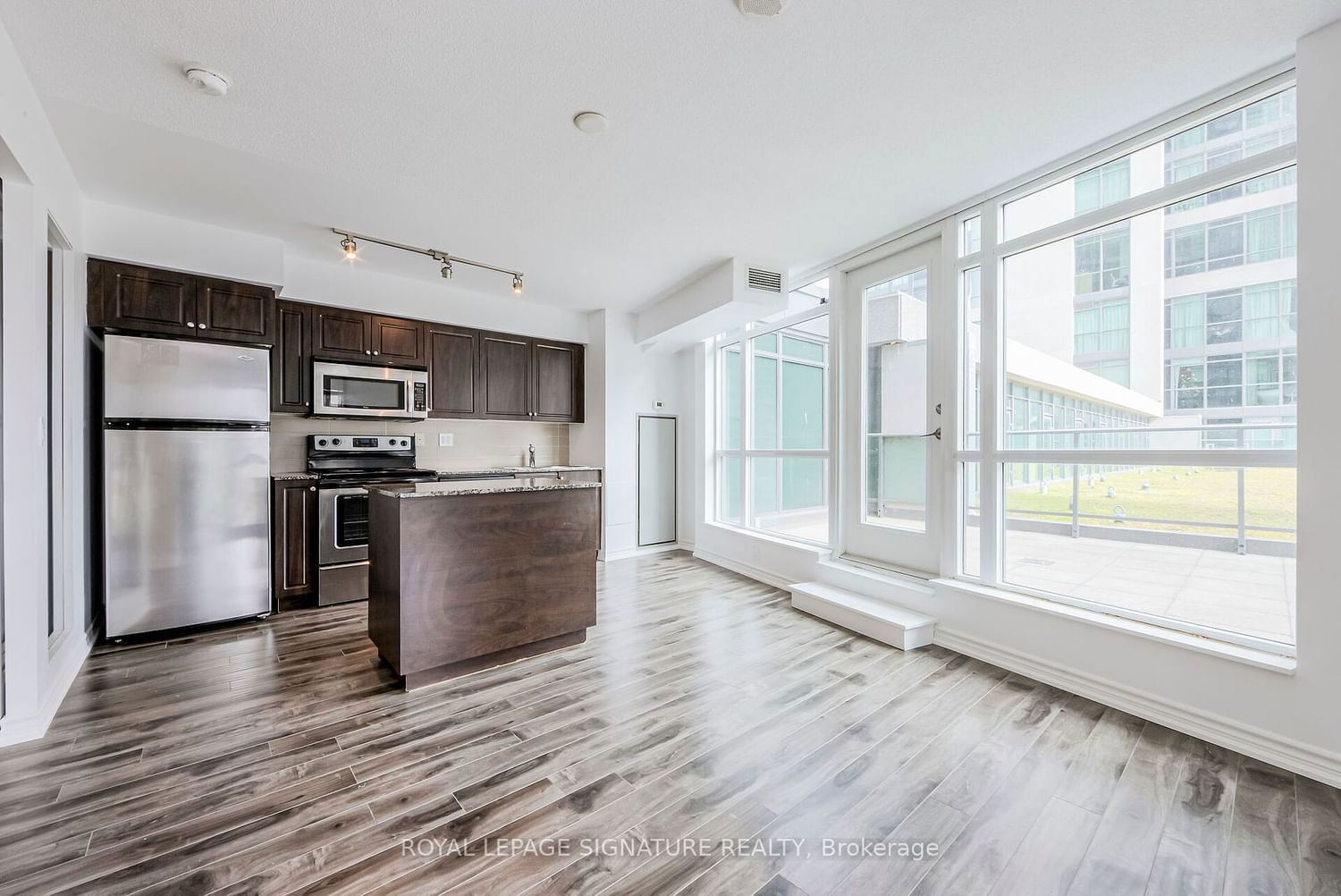 215 Fort York Blvd, unit 420 for sale - image #12