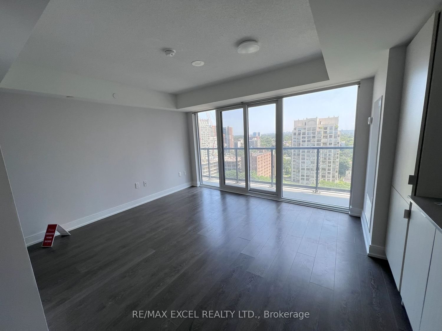 89 Mcgill St, unit 1506 for rent - image #5