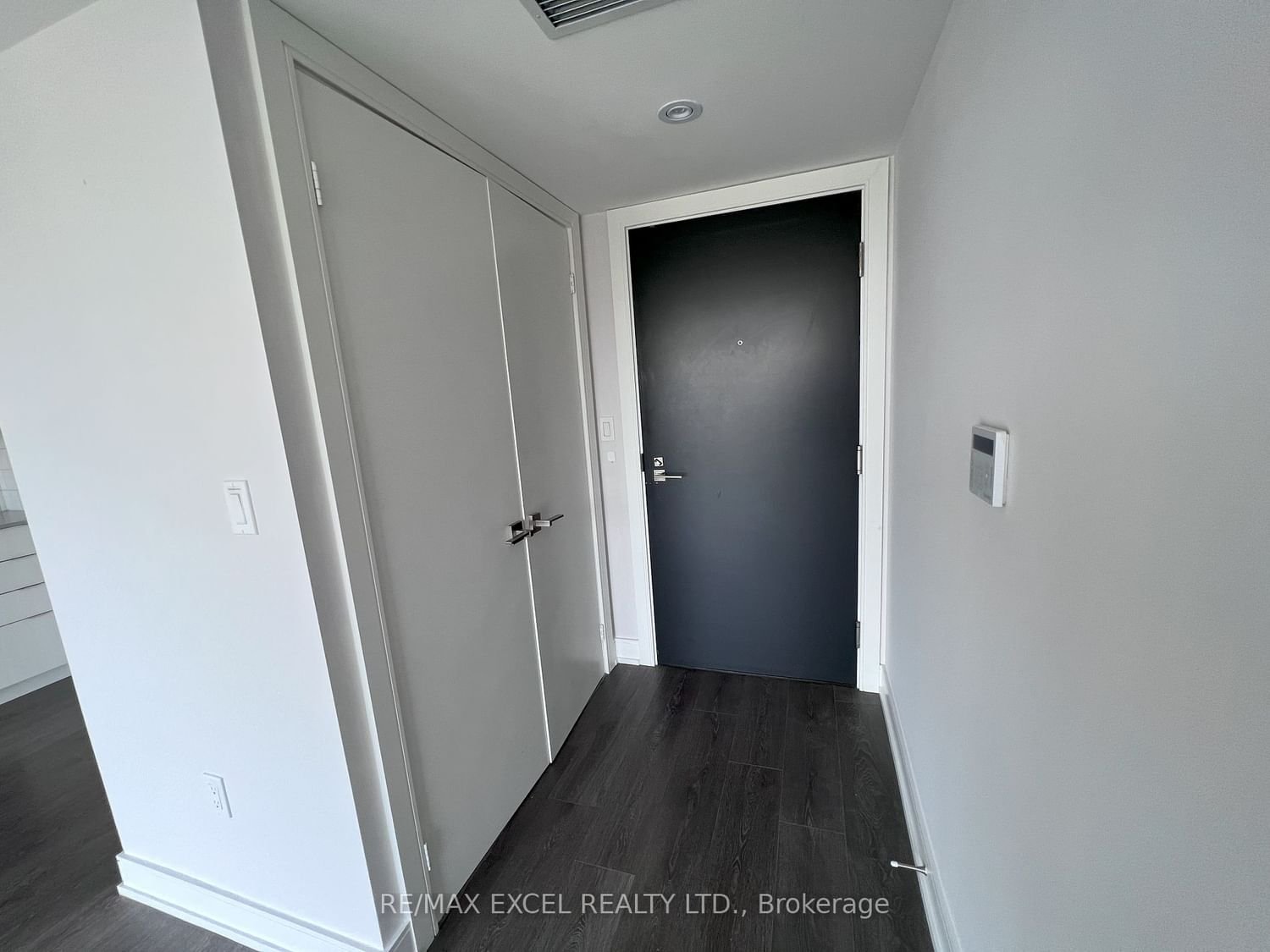 89 Mcgill St, unit 1506 for rent - image #7