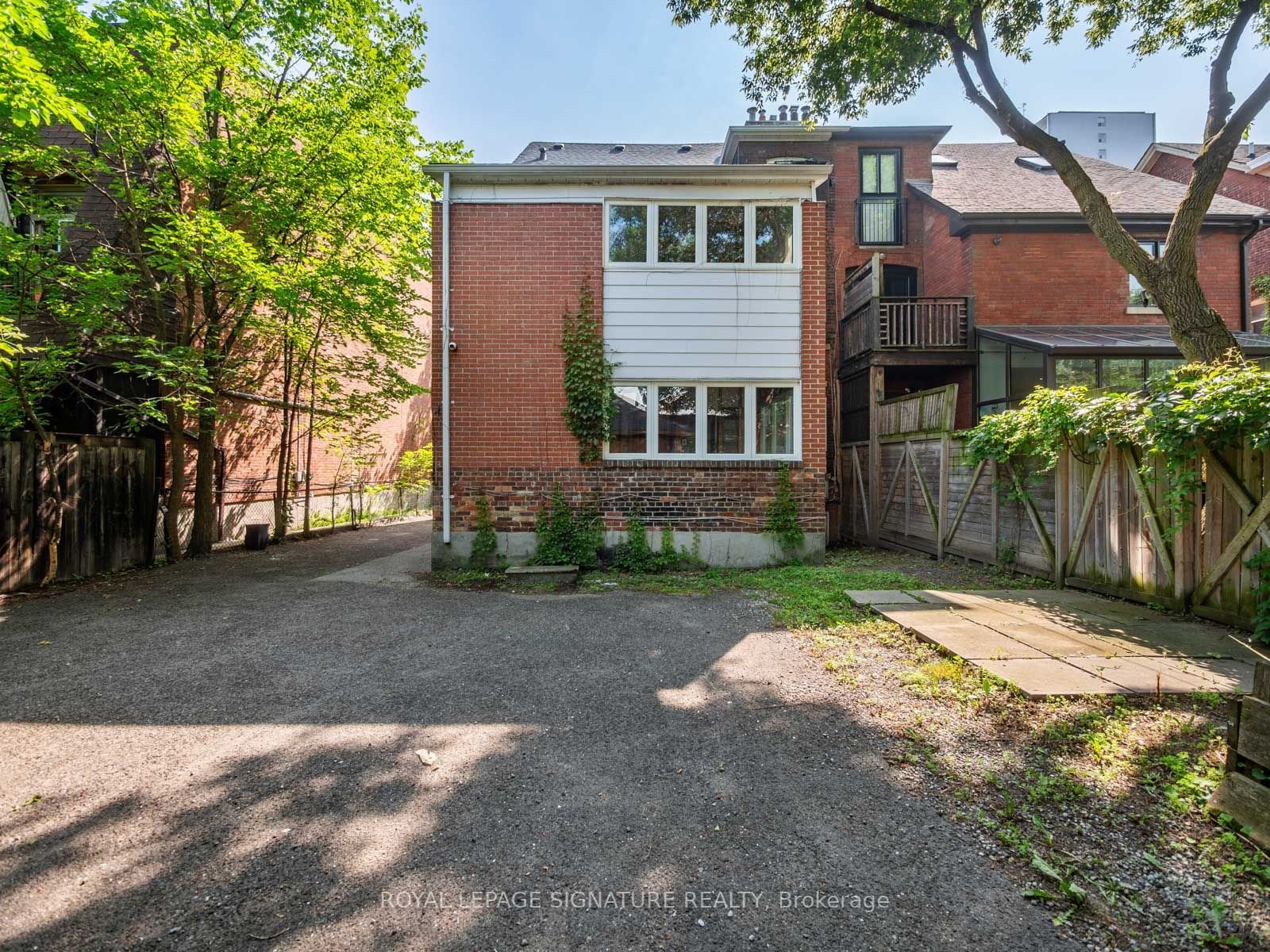 124 Walmer Rd for sale  - image #16