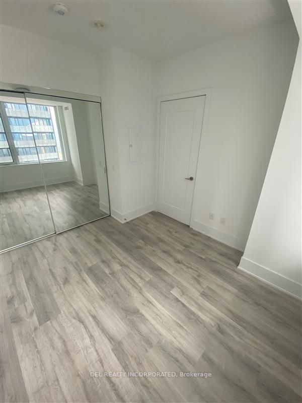 470 Front St W, unit 914 for rent