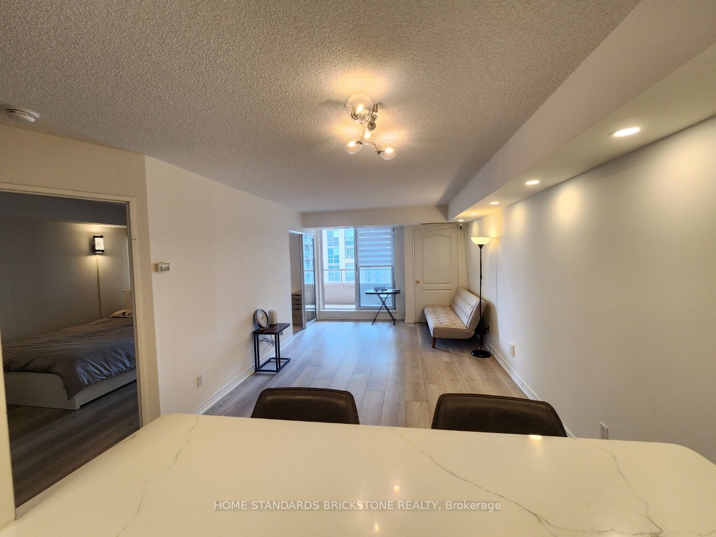 18 Hillcrest Ave, unit 1106 for rent