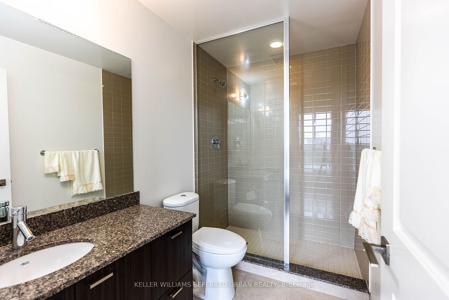 88 Sheppard Ave E, unit 1707 for rent - image #5