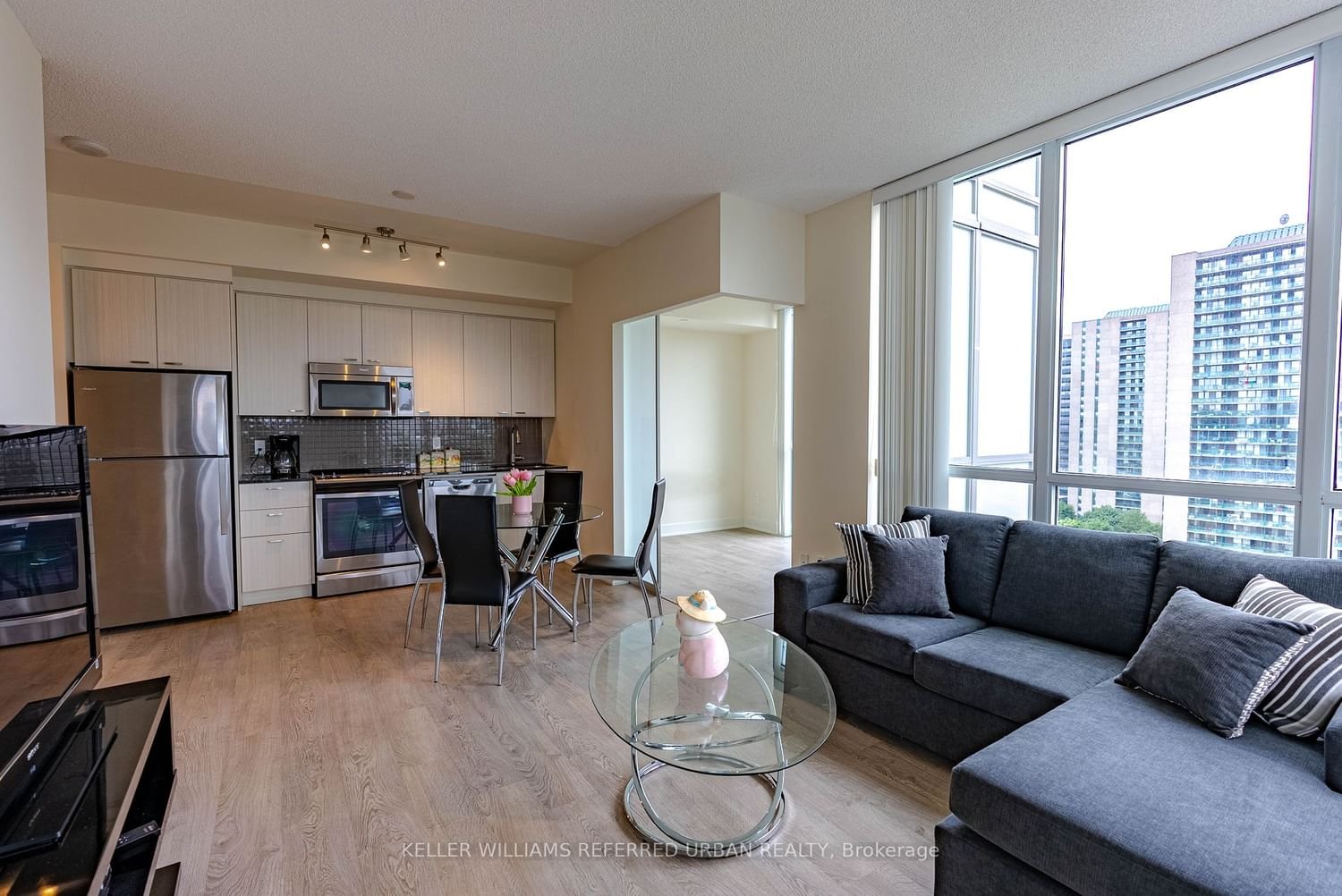 88 Sheppard Ave E, unit 1707 for rent - image #6