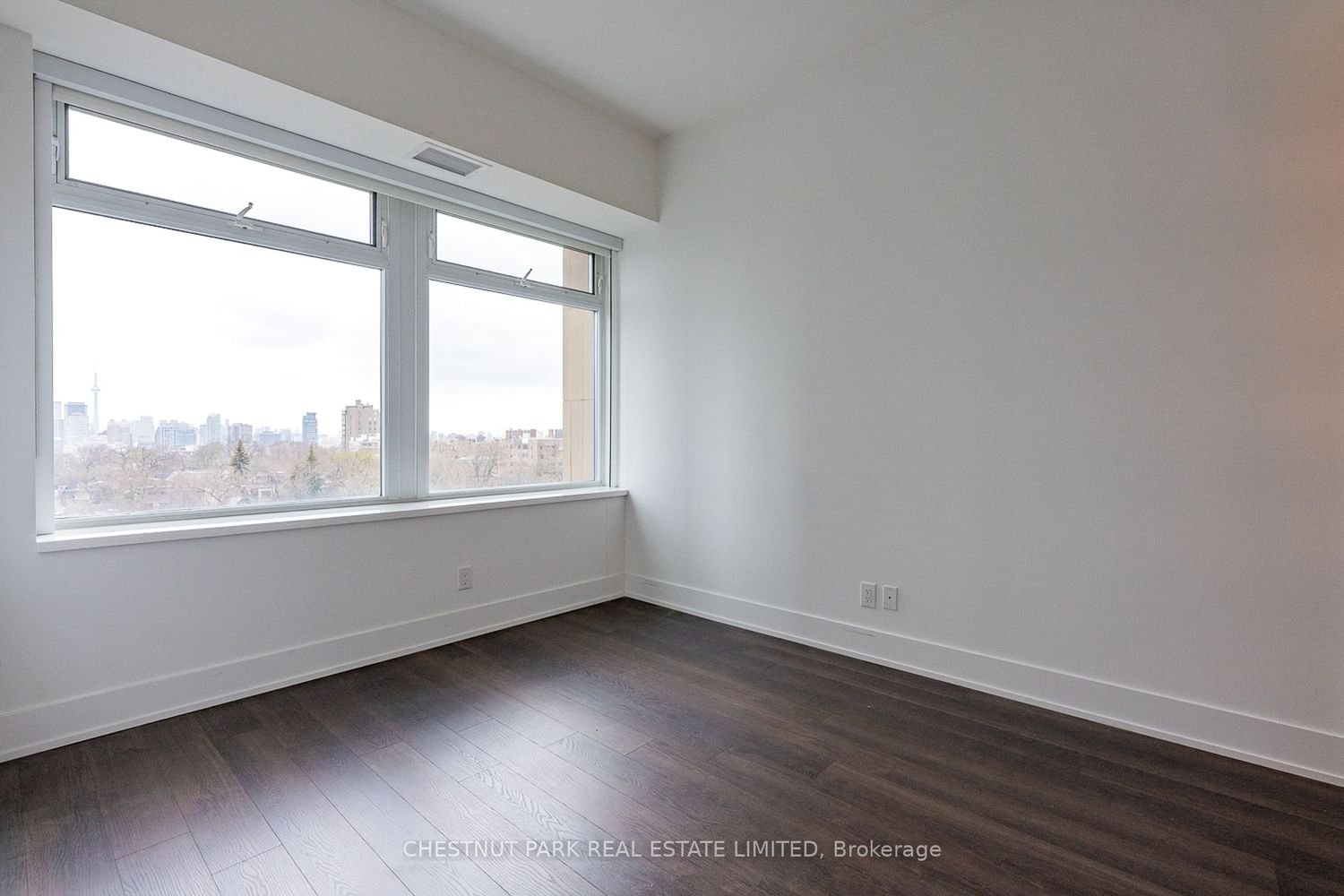 111 St Clair Ave W, unit 709 for rent - image #9