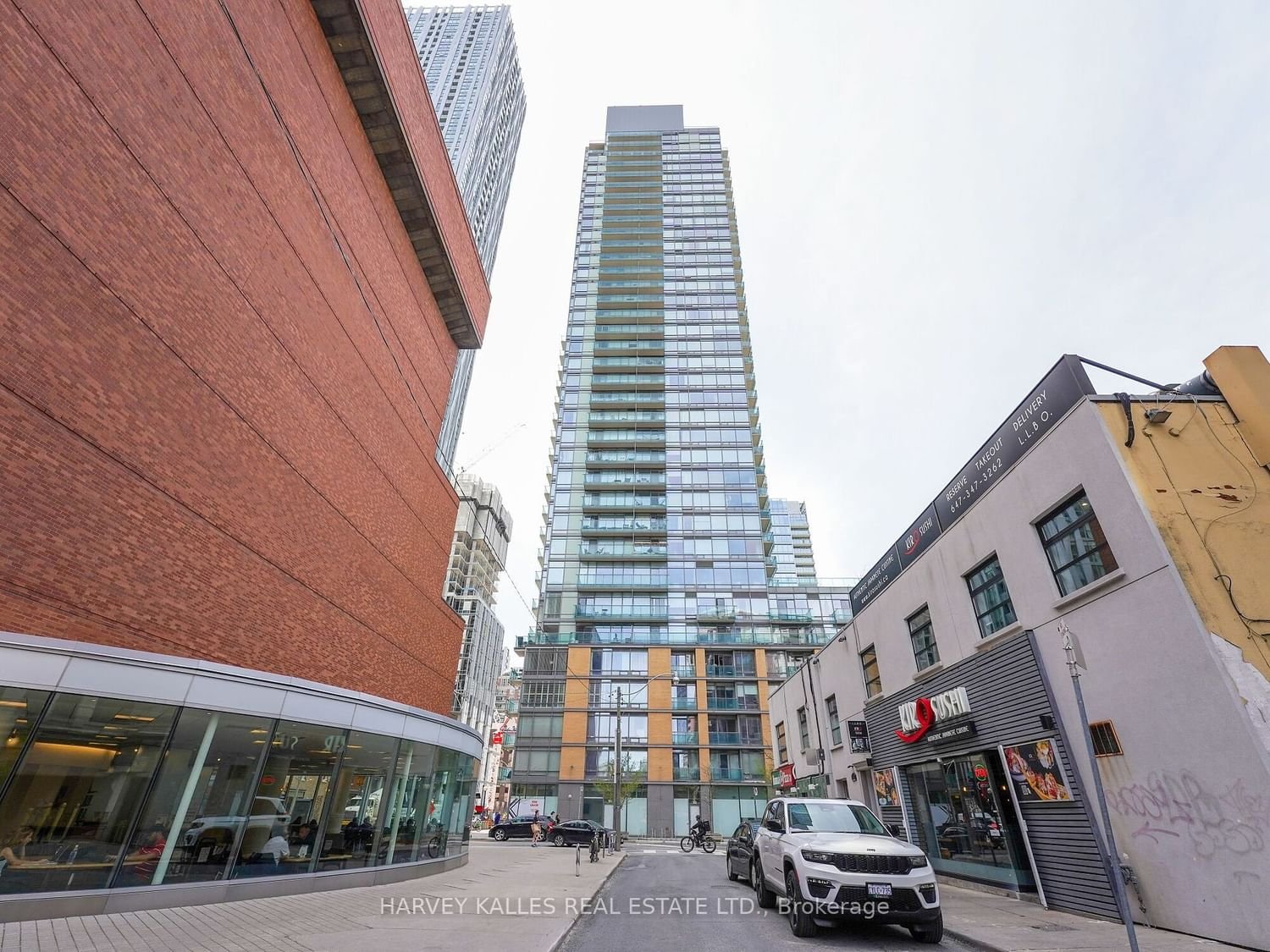18 Yorkville Ave, unit 1305 for rent - image #3