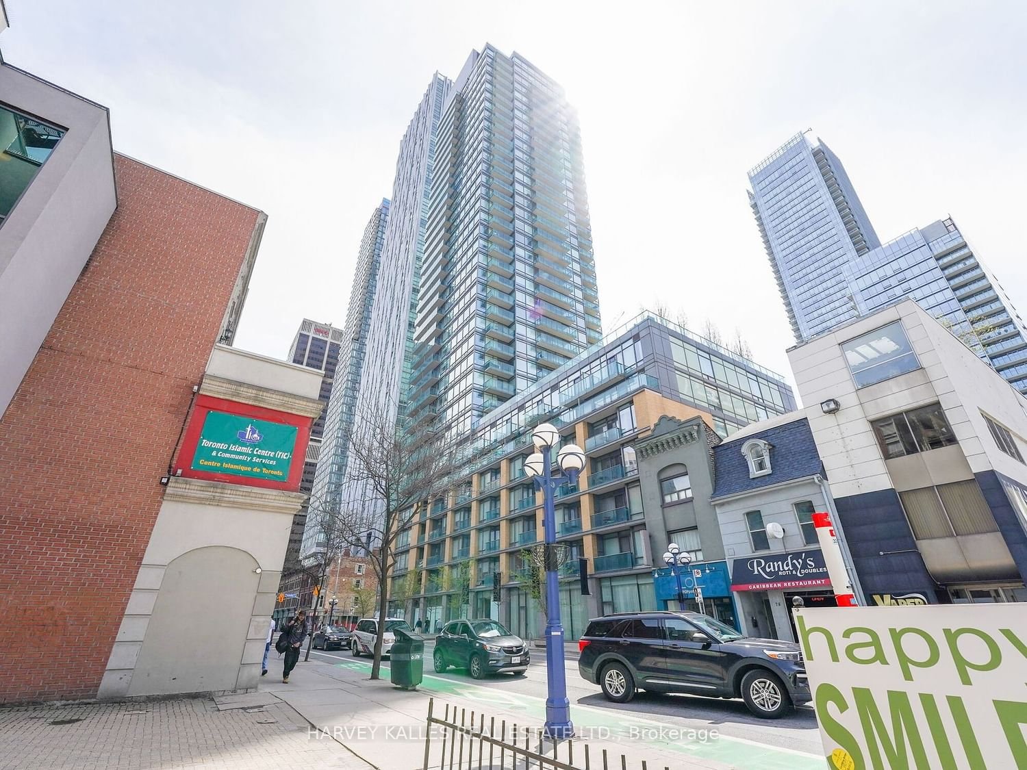18 Yorkville Ave, unit 1305 for rent - image #4
