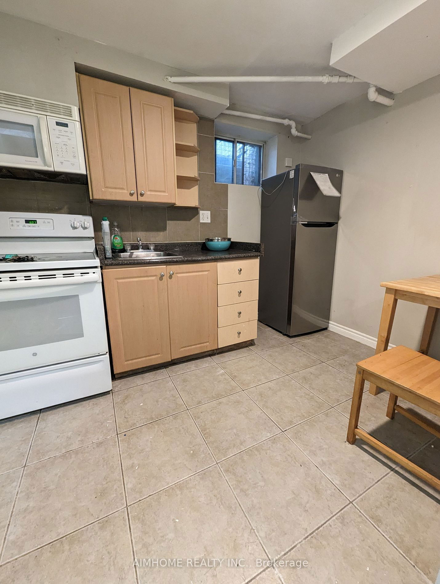 510 Ontario St, unit 13 for rent - image #7