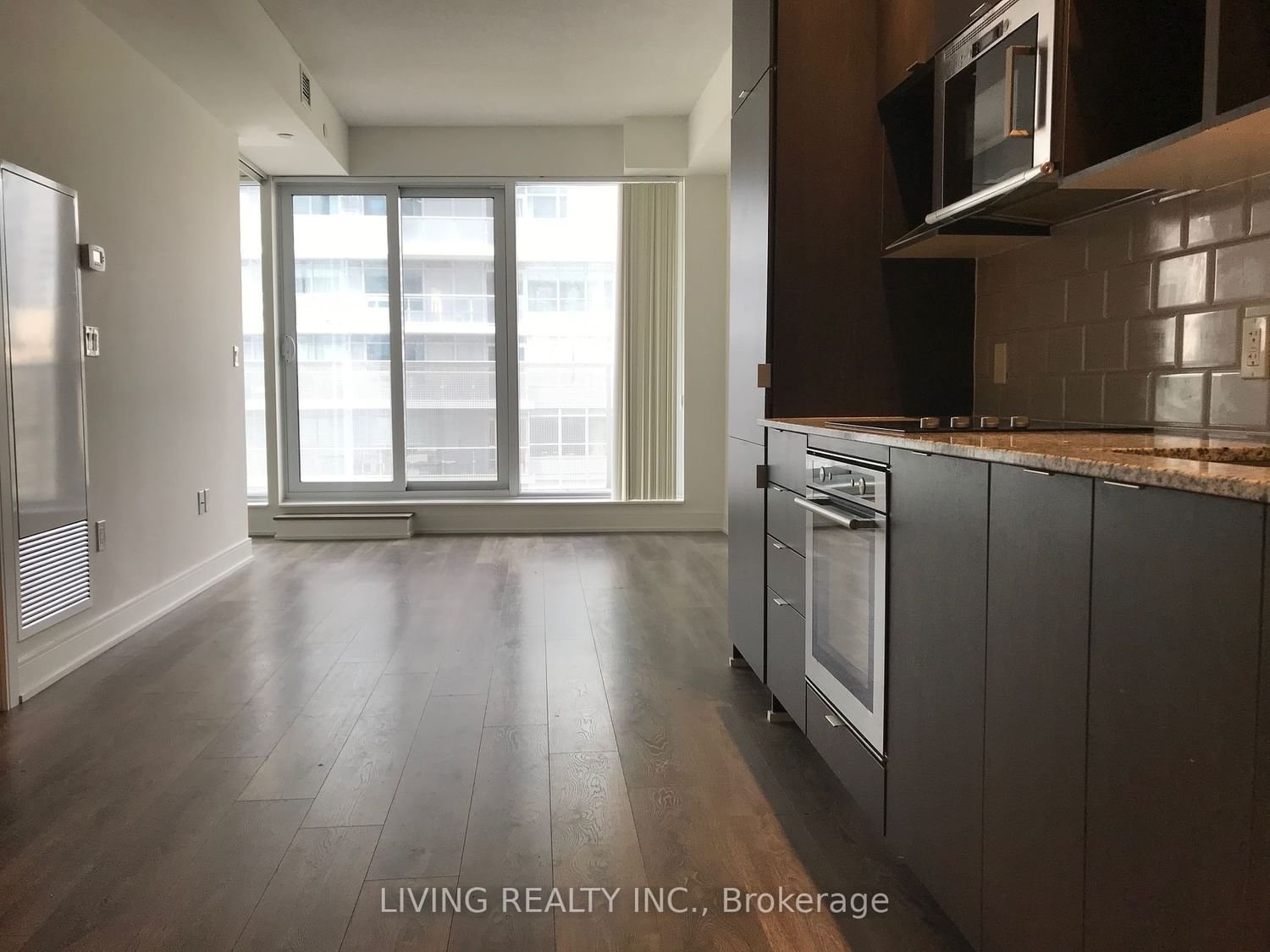 89 Mcgill St, unit 1304 for rent - image #2