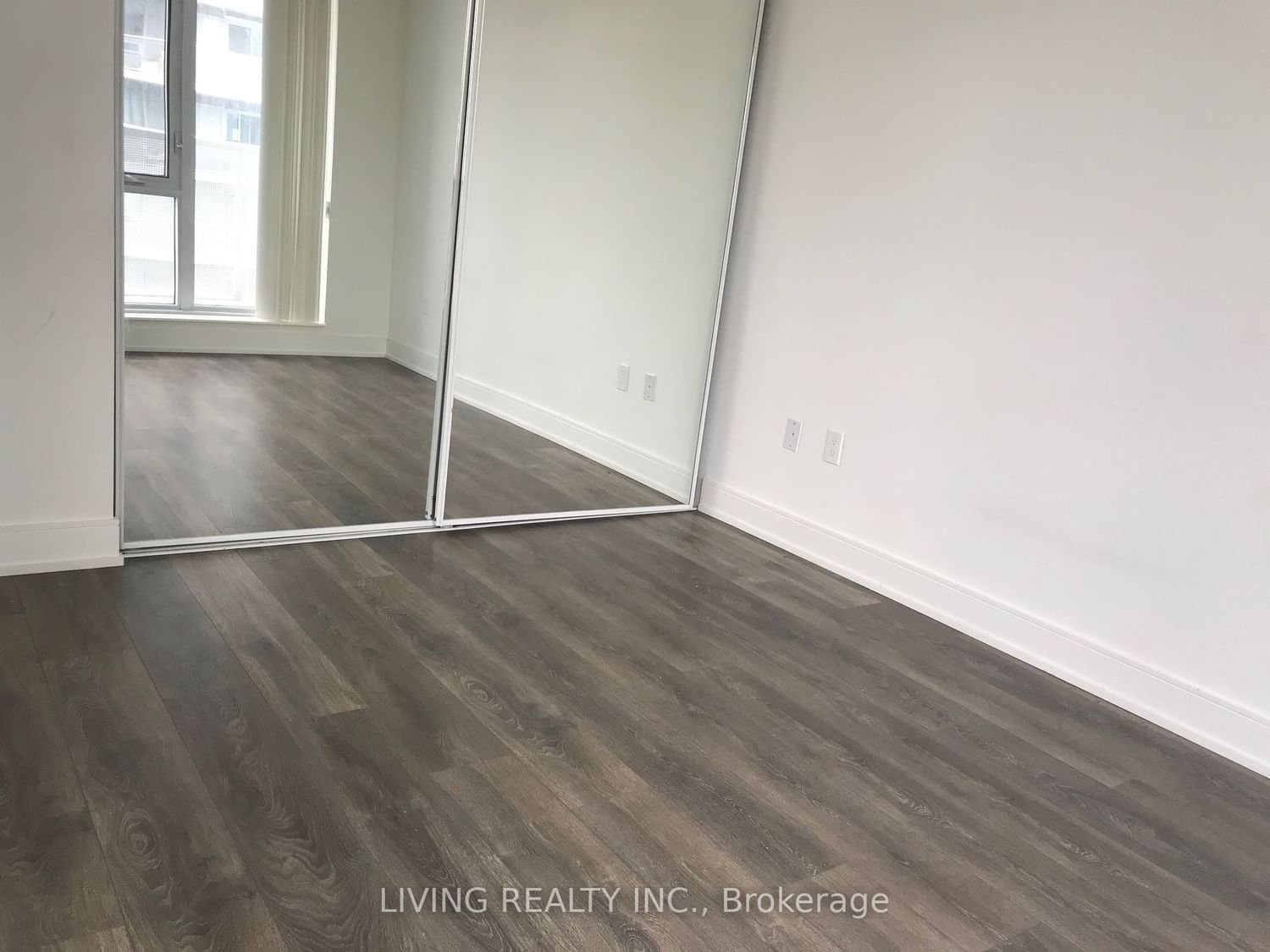 89 Mcgill St, unit 1304 for rent - image #6