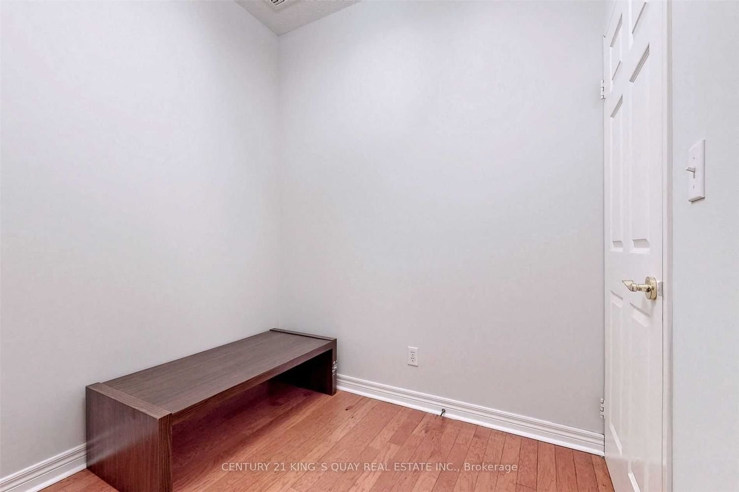 23 Hollywood Ave, unit 107 for rent - image #18