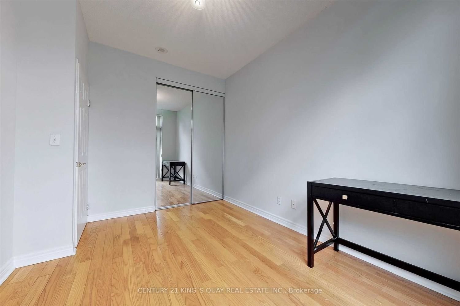 23 Hollywood Ave, unit 107 for rent - image #28