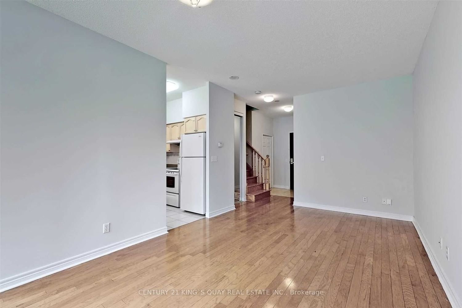 23 Hollywood Ave, unit 107 for rent - image #9