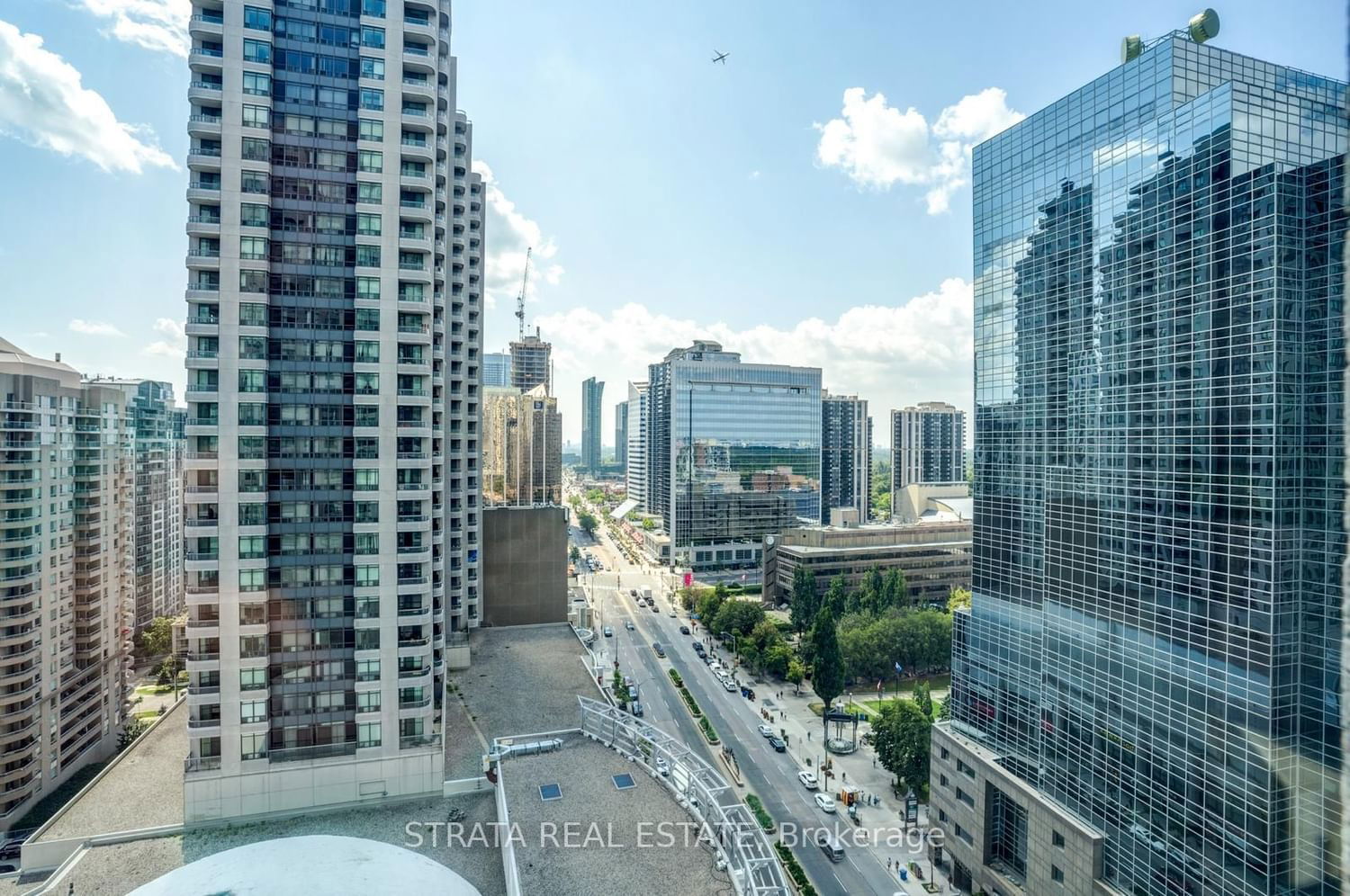 33 Empress Ave S, unit 1610 for sale