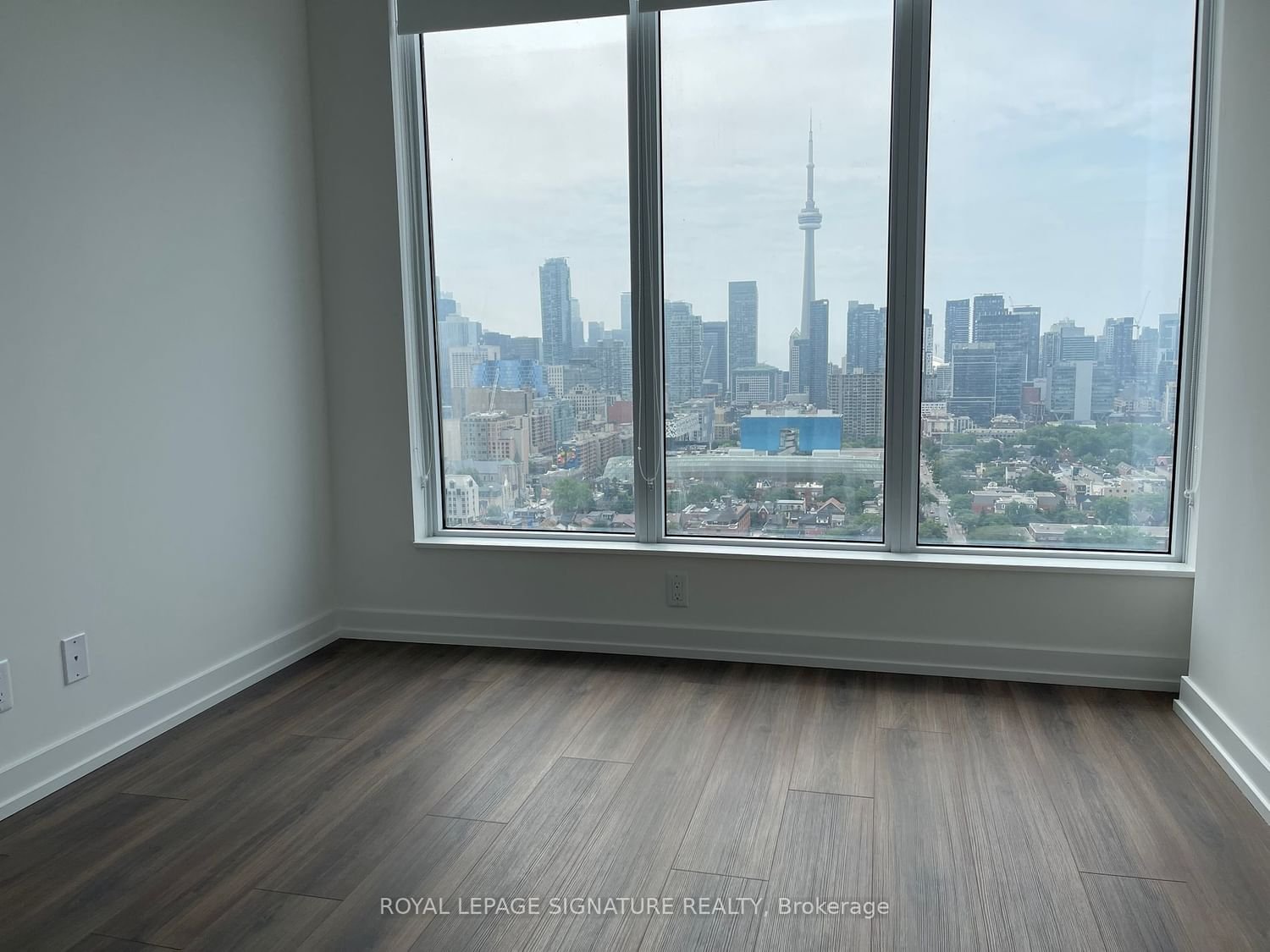 203 College St, unit 2409 for rent - image #4