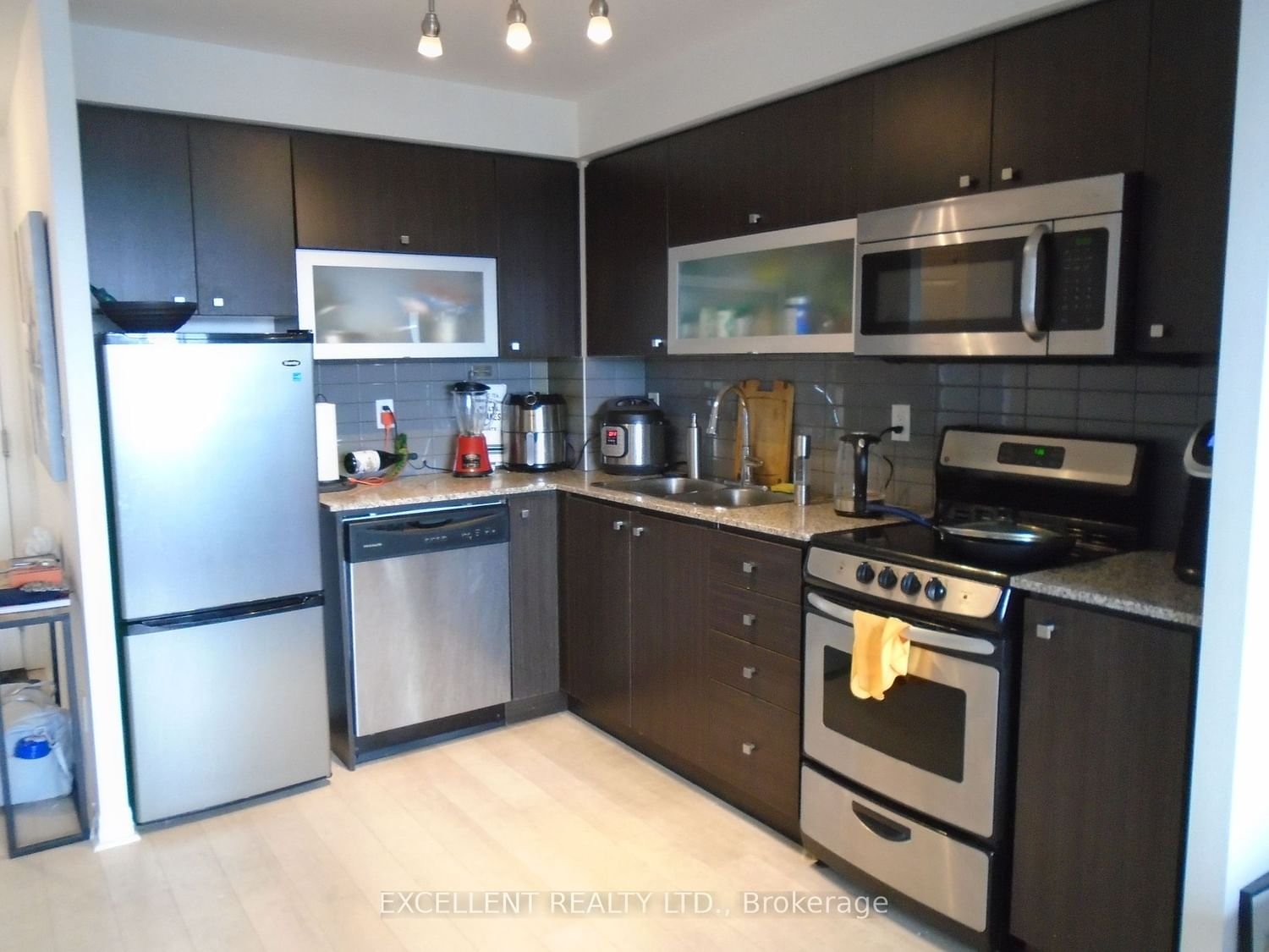 2015 Sheppard Ave E, unit 2007 for rent - image #2