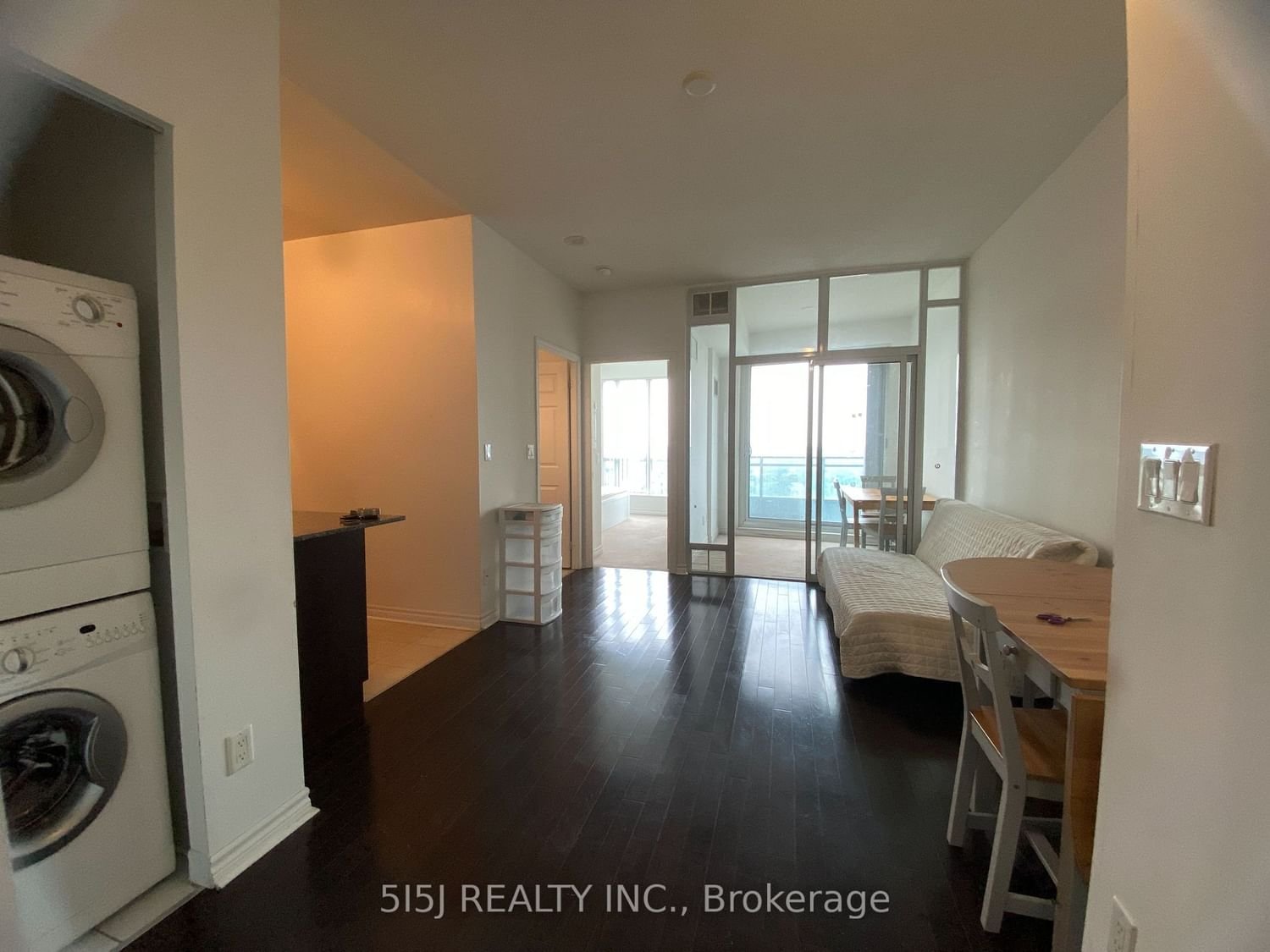 18 Holmes Ave, unit 2001 for rent - image #4