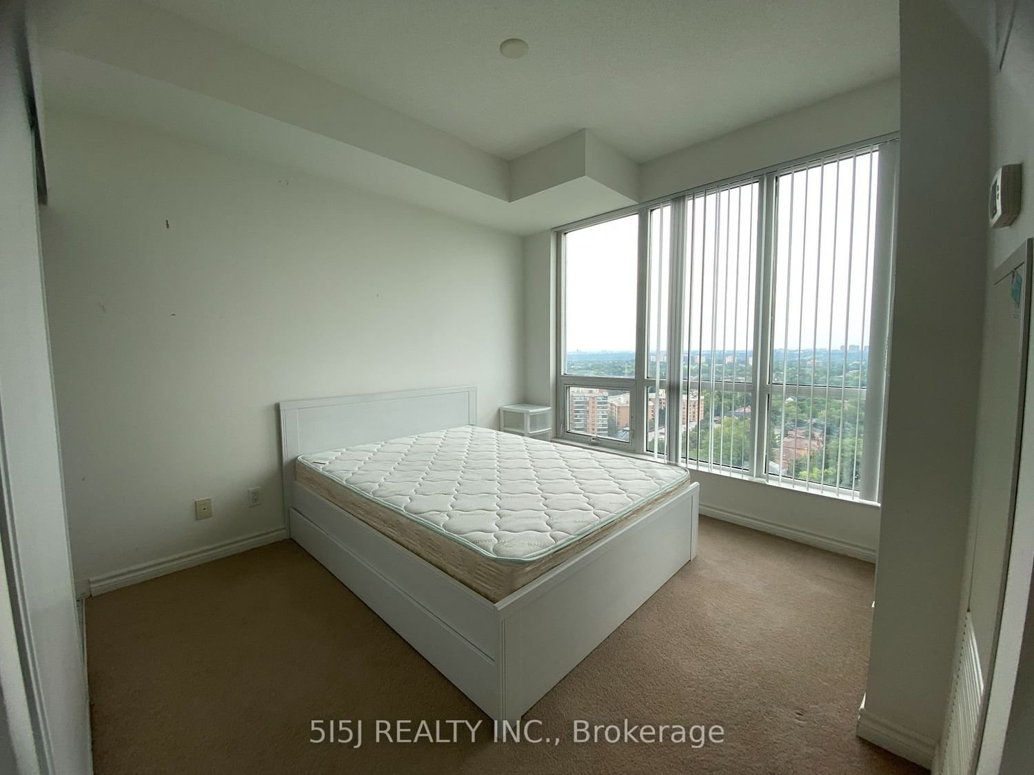18 Holmes Ave, unit 2001 for rent - image #7