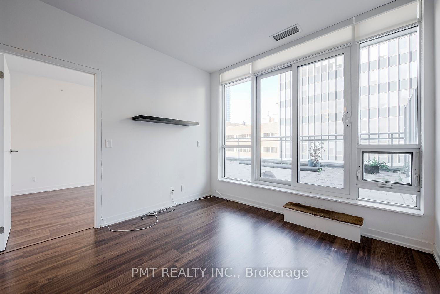 89 Dunfield Ave, unit 608 for rent - image #10