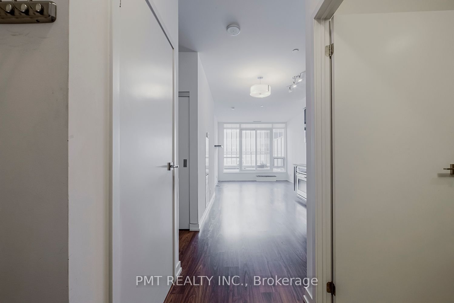 89 Dunfield Ave, unit 608 for rent - image #6