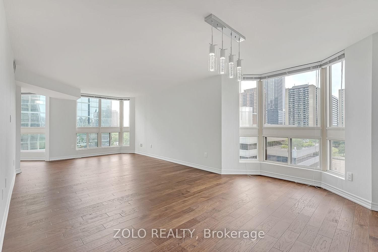 10 Kenneth Ave, unit 1102 for sale - image #9