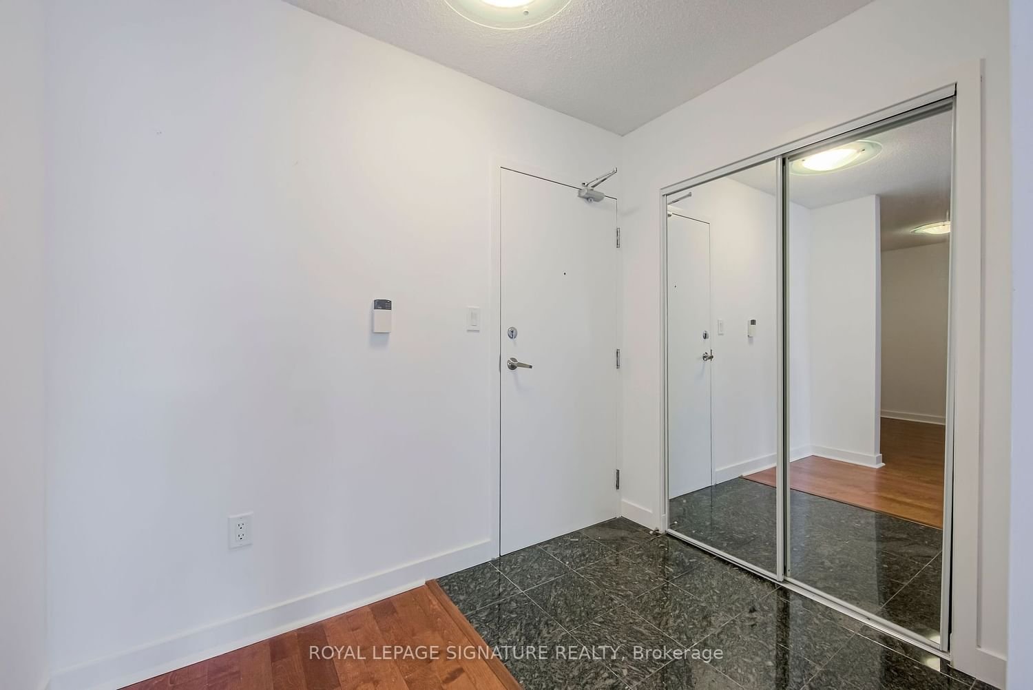 10 Navy Wharf Crt, unit 609 for rent - image #20