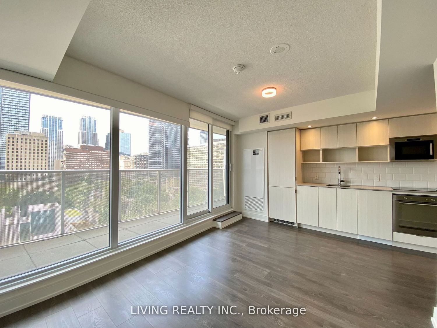 89 Mcgill St, unit 1012 for rent - image #8