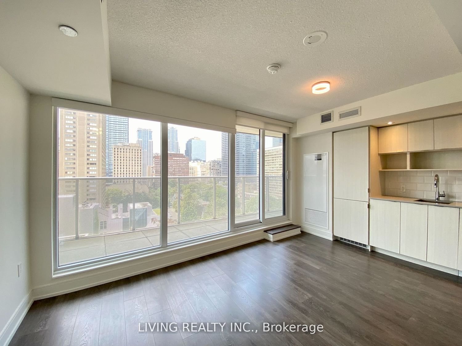 89 Mcgill St, unit 1012 for rent - image #9