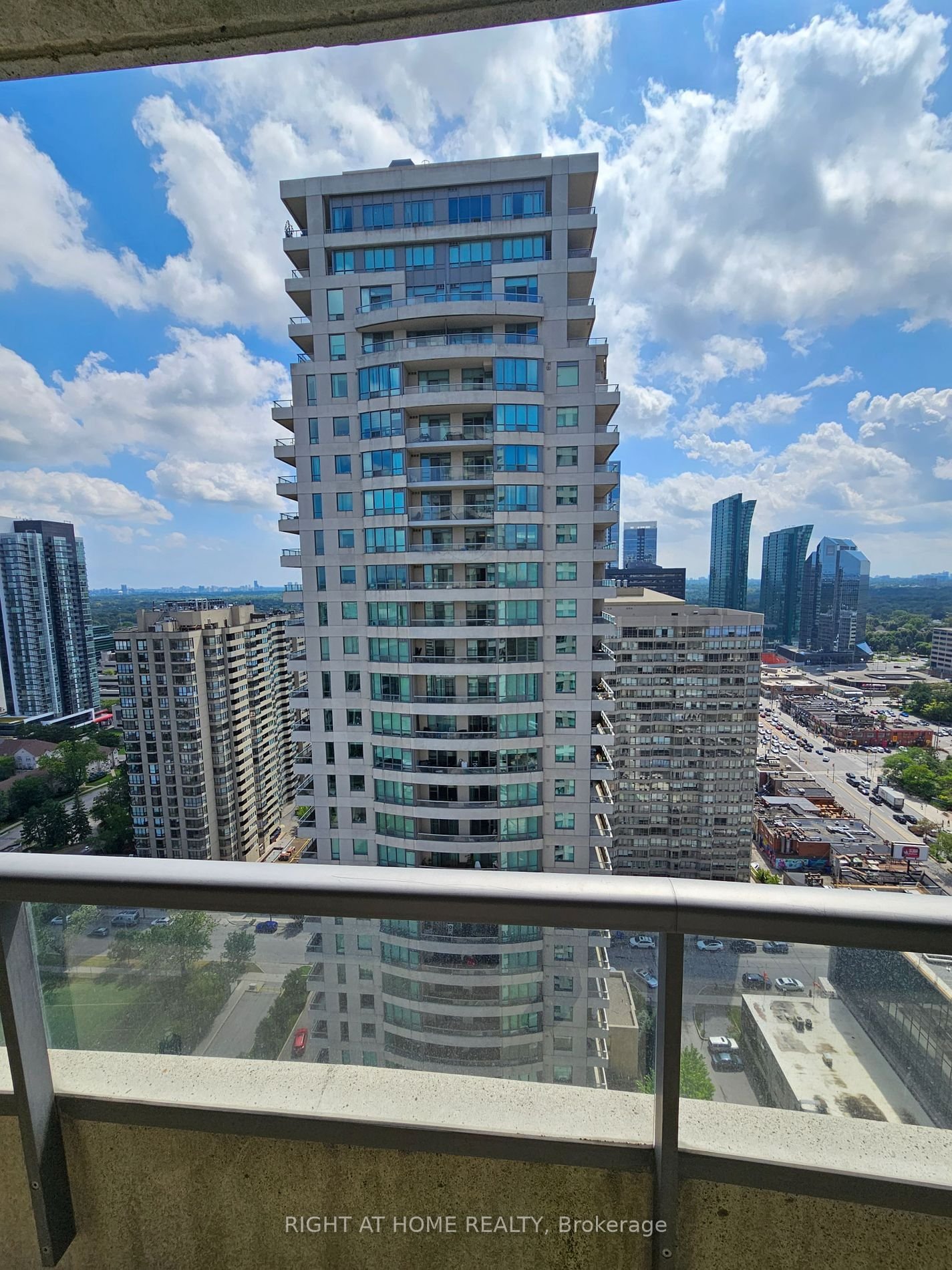 23 Hollywood Ave, unit 3109 for rent - image #17
