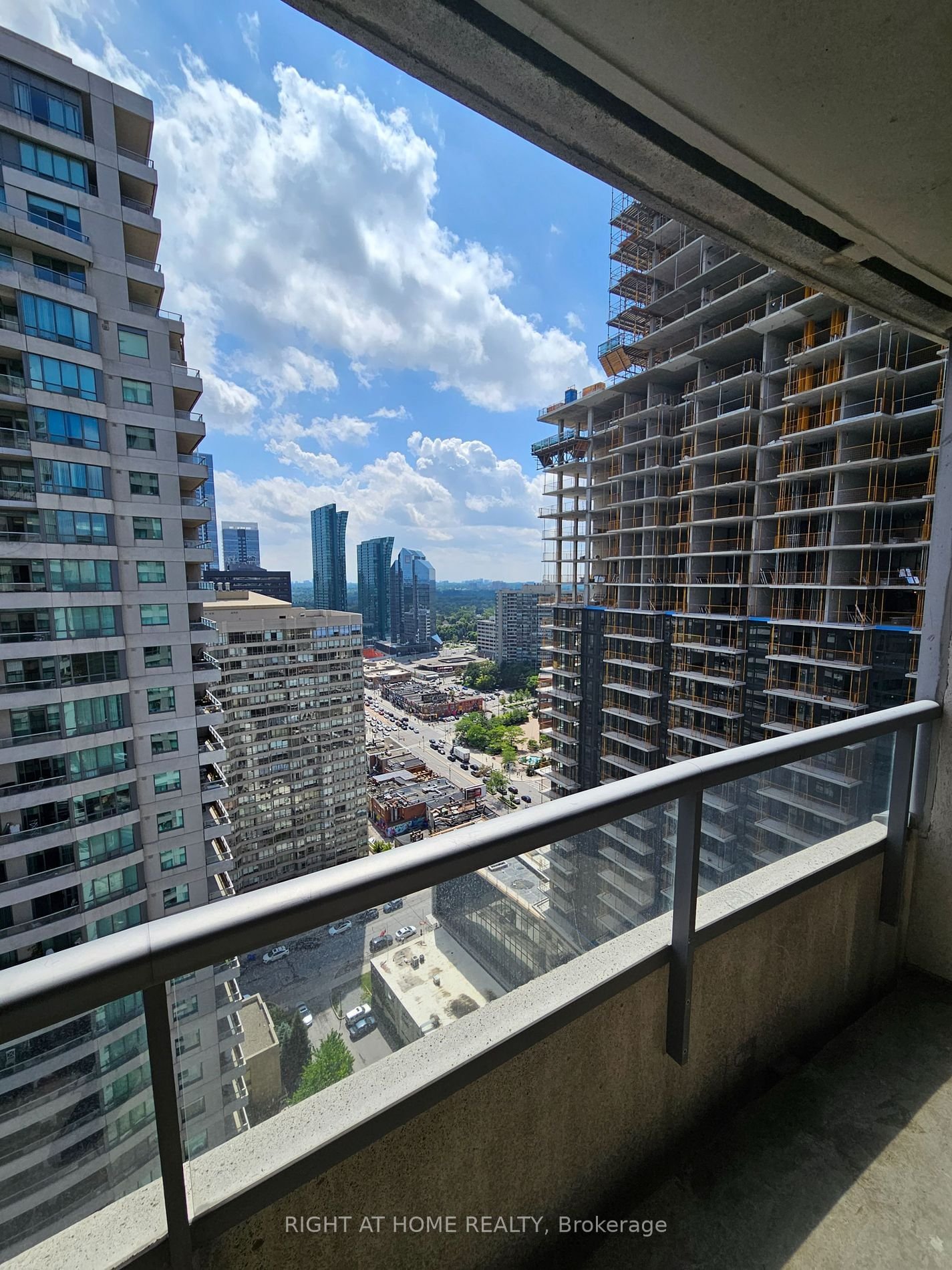 23 Hollywood Ave, unit 3109 for rent - image #18
