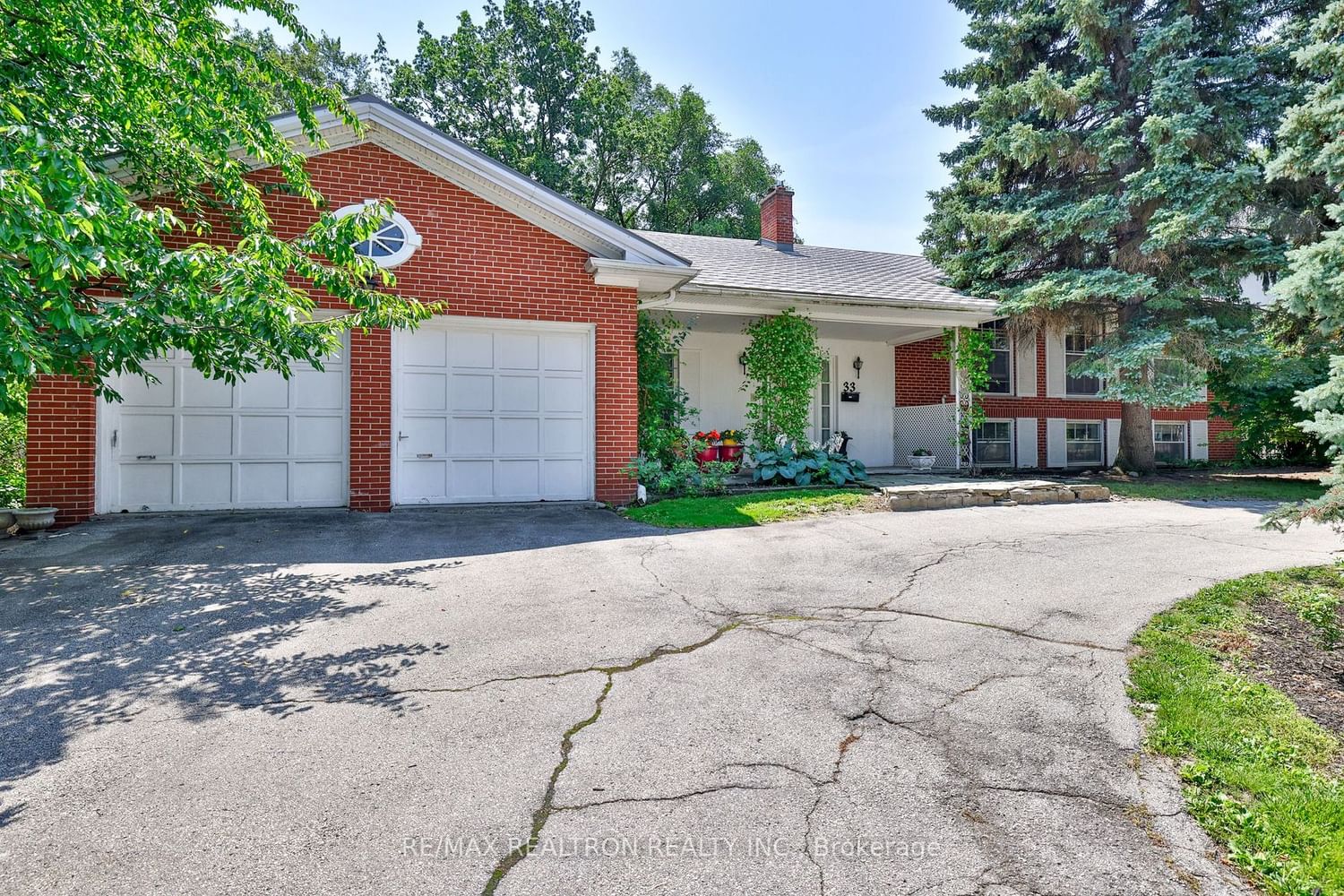 33 Suncrest Dr for sale  - image #1