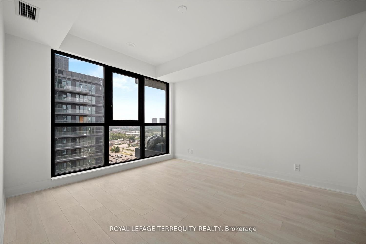 33 Frederick Todd Way, unit 1406 for sale - image #22