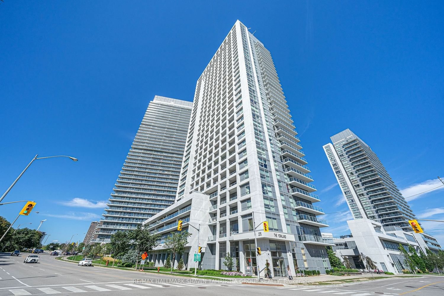 275 Yorkland Rd, unit 2711 for rent - image #2